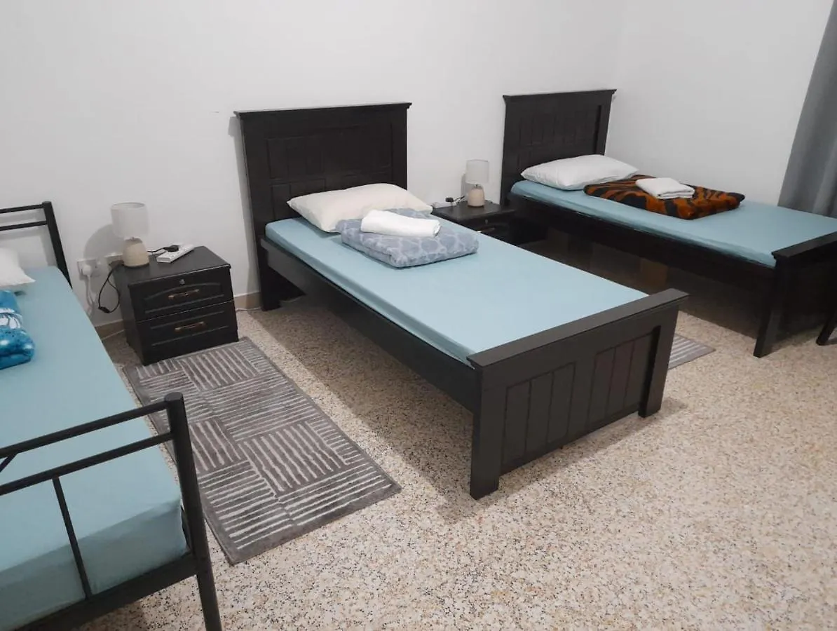 Master And Standard Room Near Corniche Beach Abu Dabi 0*,