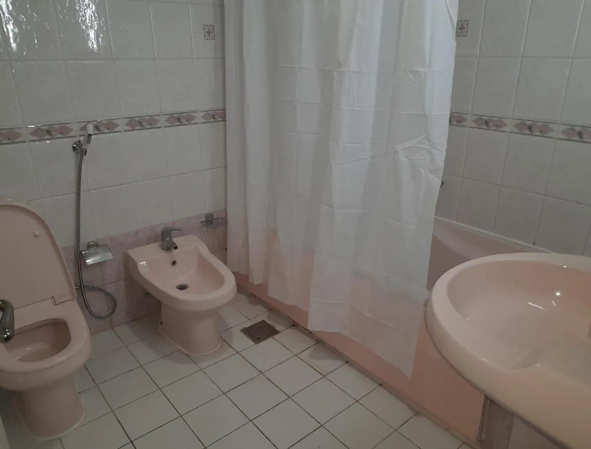 Pansiyon Master And Standard Room Near Corniche Beach Abu Dabi